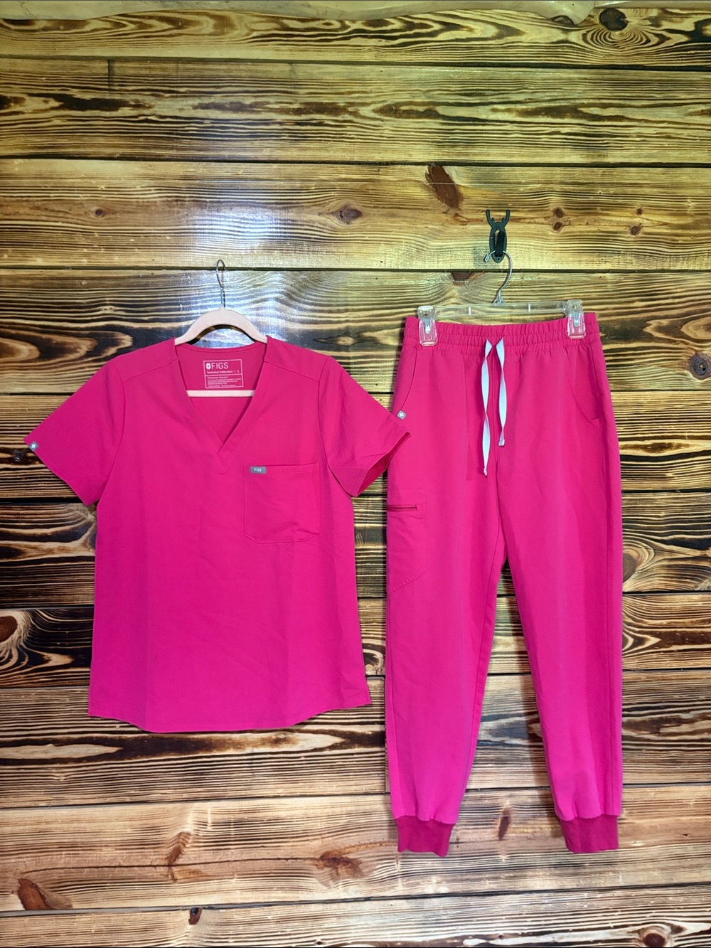 Figs Women's Scrub Set in Bright Pink